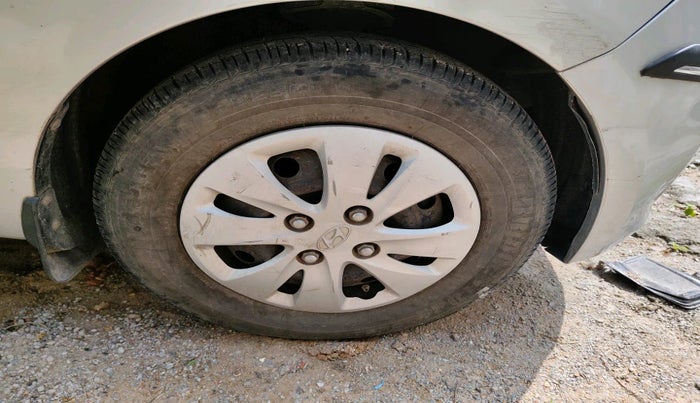 2012 Hyundai i10 MAGNA 1.1 LPG, Petrol, Manual, 46,983 km, tyre