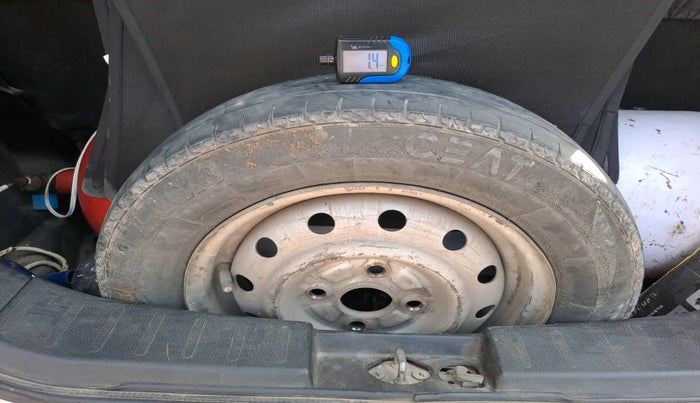 2013 Maruti Wagon R 1.0 LXI, Petrol, Manual, 98,314 km, tyre