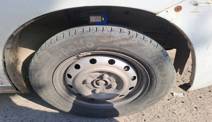 2013 Maruti Wagon R 1.0 LXI, Petrol, Manual, 98,314 km, tyre