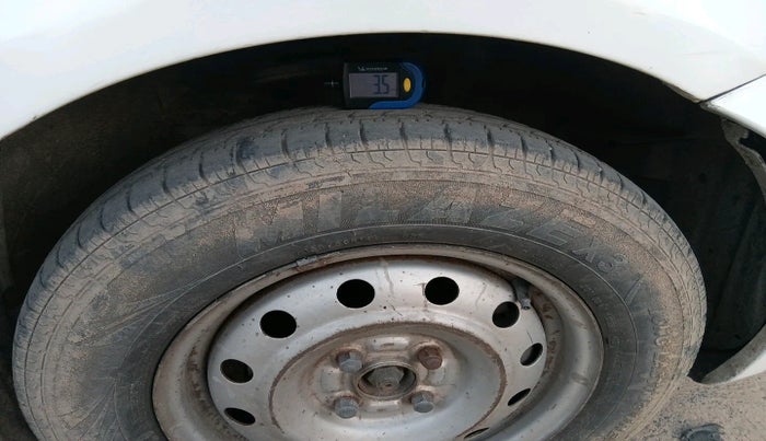 2016 Maruti Swift Dzire TOUR DIESEL, Diesel, Manual, 1,52,170 km, tyre