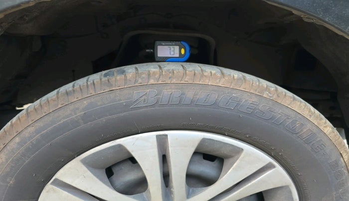 2014 Mahindra Xylo D4, Diesel, Manual, 1,05,764 km, tyre