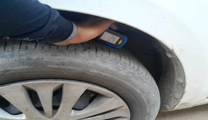 2013 Maruti Ertiga VDI, Diesel, Manual, 1,07,062 km, tyre