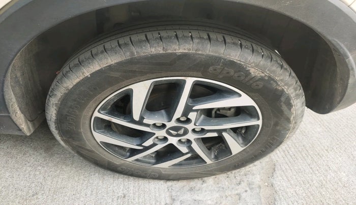 2023 Mahindra XUV300 W6 1.2 PETROL, Petrol, Manual, 22,675 km, tyre