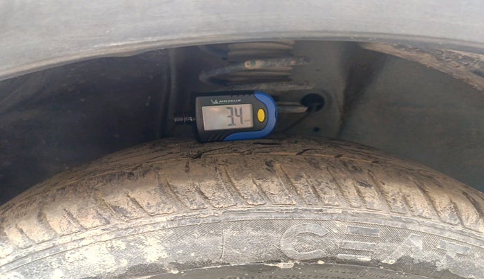 2017 Maruti IGNIS ZETA 1.2, Petrol, Manual, 1,63,532 km, tyre