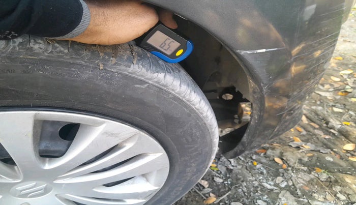 2015 Maruti Ertiga VDI, Diesel, Manual, 1,23,406 km, tyre