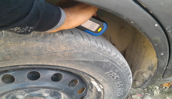 2015 Maruti Ertiga VDI, Diesel, Manual, 1,23,406 km, tyre