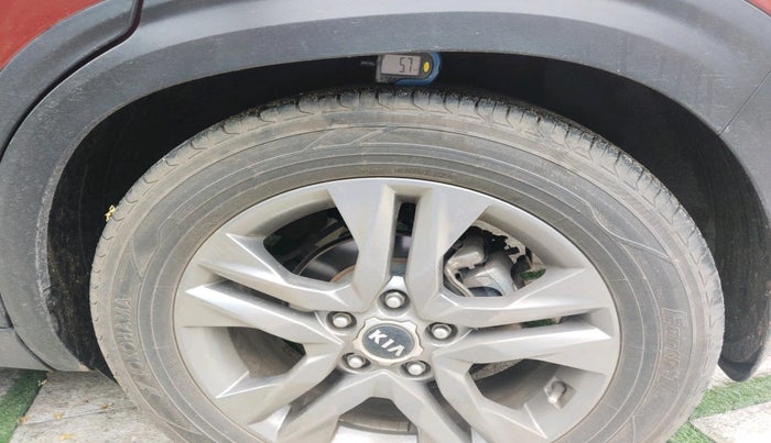 2020 KIA SELTOS HTX PLUS AT1.5 DIESEL, Diesel, Automatic, 1,09,038 km, tyre