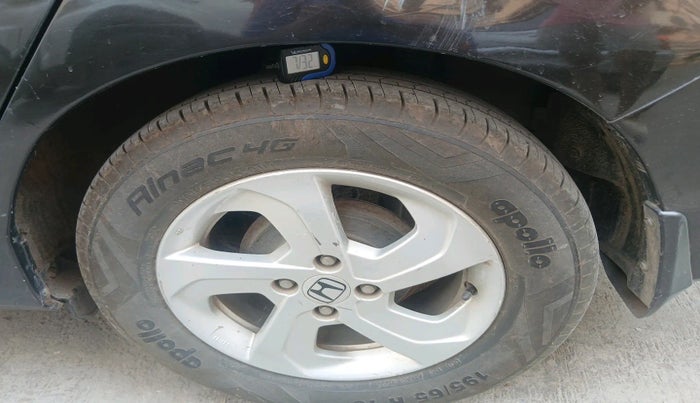 2016 Honda City 1.5L I-VTEC VX CVT, Petrol, Automatic, 1,45,297 km, tyre