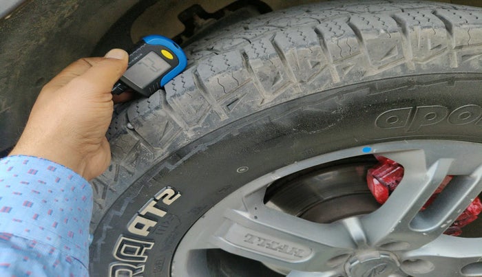 2021 Mahindra Thar LX D AT 4WD HT, Diesel, Automatic, 52,753 km, tyre