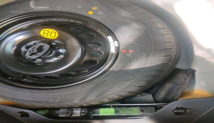 2022 Maruti Baleno ALPHA 1.2 AGS, Petrol, Automatic, 42,148 km, tyre