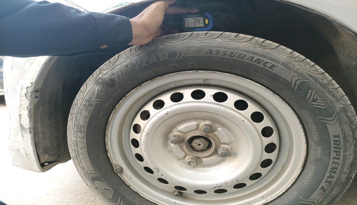 2012 Honda Brio E MT, Petrol, Manual, 1,21,540 km, tyre