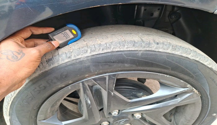 2023 Hyundai NEW I20 SPORTZ 1.2 MT, Petrol, Manual, 43,800 km, tyre