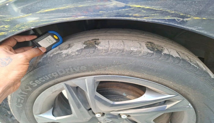 2023 Hyundai NEW I20 SPORTZ 1.2 MT, Petrol, Manual, 43,800 km, tyre