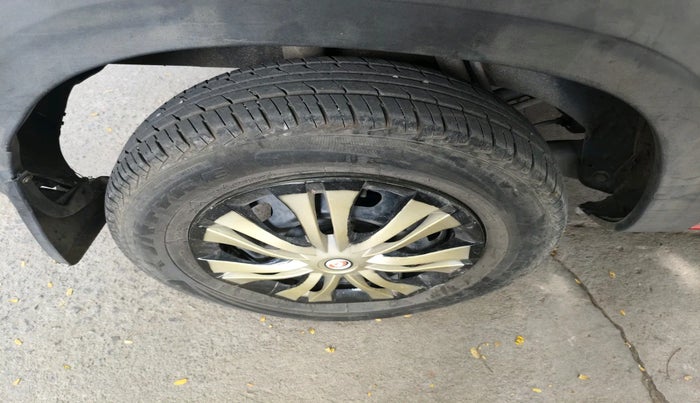 2018 Renault Kwid RXT 1.0 AMT (O), Petrol, Automatic, 66,317 km, tyre