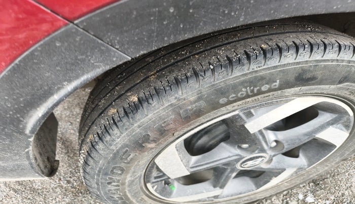 2019 Hyundai VENUE SX(O) 1.4 CRDI, Diesel, Manual, 61,728 km, tyre