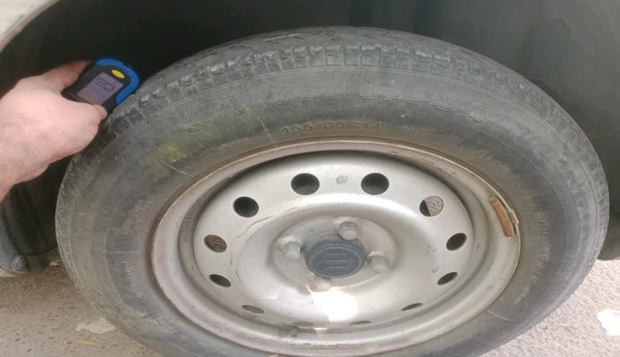 2015 Maruti Swift Dzire LXI, Petrol, Manual, 42,249 km, tyre