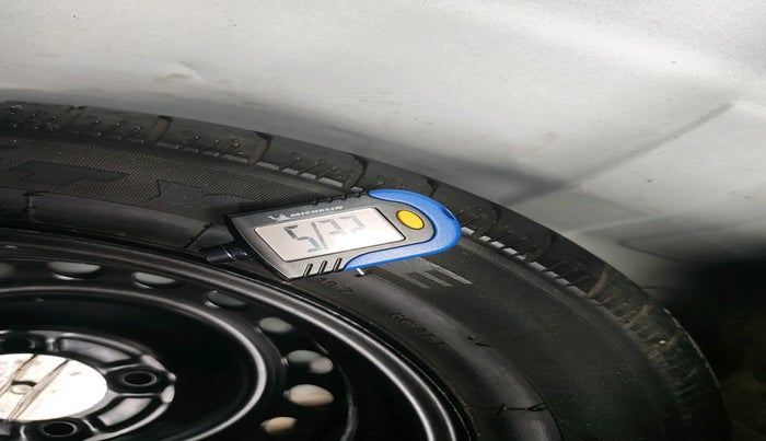 2017 Honda Brio VX AT, Petrol, Automatic, 13,340 km, tyre