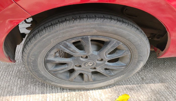 2021 Tata Tiago XT LIMITED EDITION PETROL, Petrol, Manual, 85,961 km, tyre