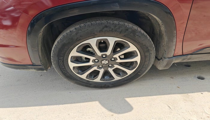 2023 Maruti Grand Vitara ALPHA PLUS HYBRID ECVT DUAL TONE , Hybrid, Automatic, 76,827 km, tyre