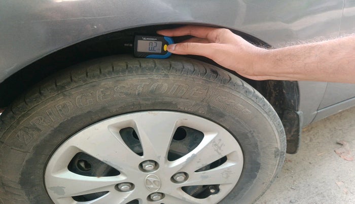 2012 Hyundai i10 MAGNA 1.1, Petrol, Manual, 1,52,275 km, tyre