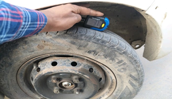 2019 Maruti Alto 800 LXI, Petrol, Manual, 18,761 km, tyre