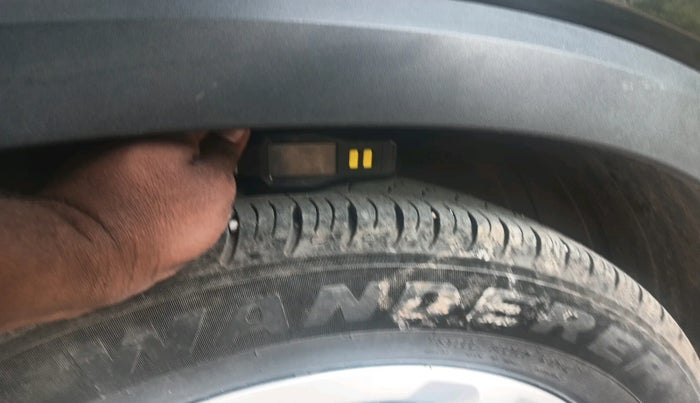 2023 KIA SONET HTK PLUS 1.2 PETROL MT, Petrol, Manual, 8,130 km, tyre