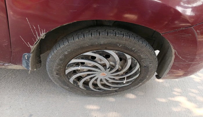 2011 Maruti Wagon R 1.0 LXI CNG, Petrol, Manual, 1,08,169 km, tyre