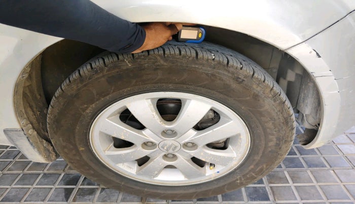 2013 Maruti Ritz ZDI, Diesel, Manual, 1,21,114 km, tyre