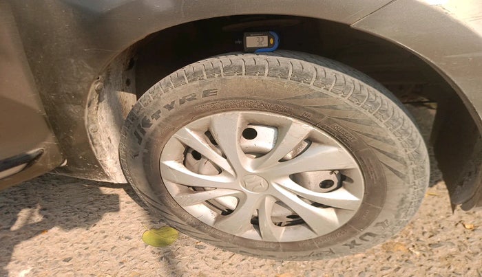 2019 Maruti Swift LXI, Petrol, Manual, 66,706 km, tyre