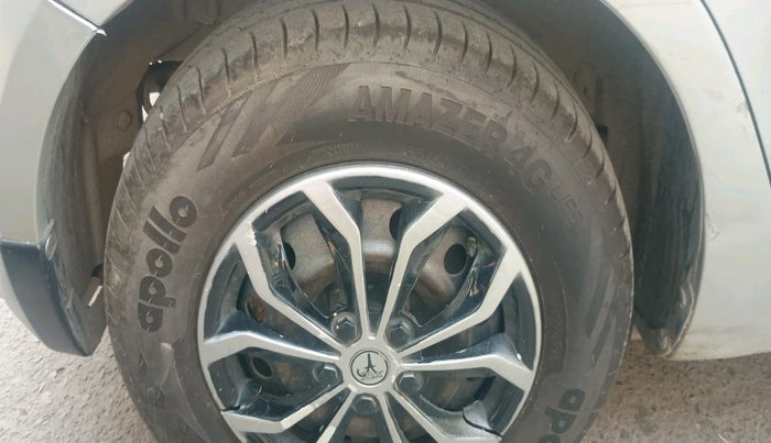 2015 Maruti Swift Dzire VXI, Petrol, Manual, 1,18,032 km, tyre