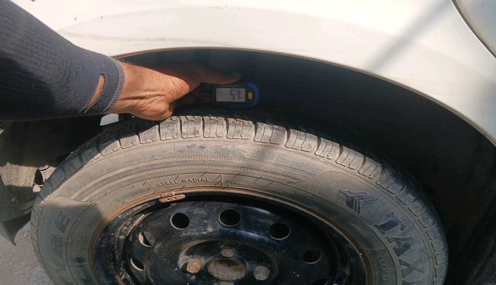 2016 Maruti Swift VXI, Petrol, Manual, 1,15,169 km, tyre