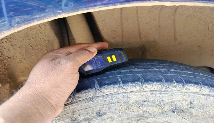 2021 Maruti Swift LXI, Petrol, Manual, 96,152 km, tyre