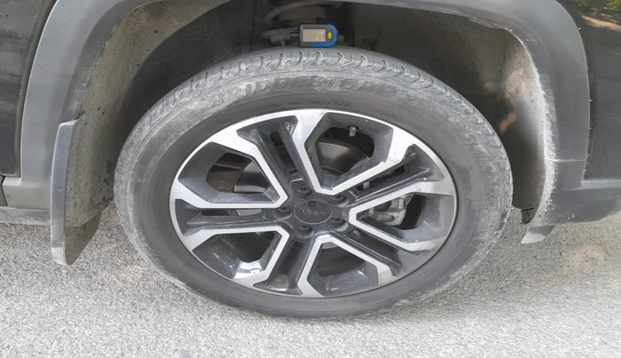 2023 Jeep Compass LIMITED (O) 1.4 PETROL DCT, Petrol, Automatic, 17,709 km, tyre