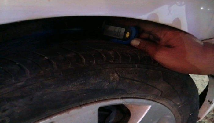 2013 Hyundai Verna FLUIDIC 1.6 CRDI SX, Diesel, Manual, 87,212 km, tyre