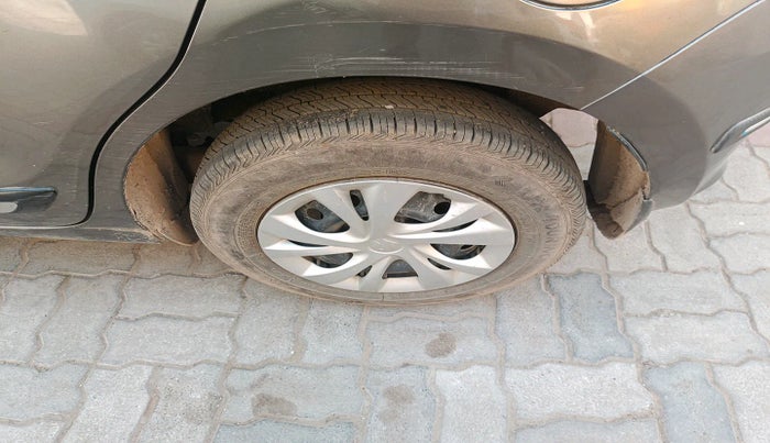 2020 Maruti Swift VXI, Petrol, Manual, 72,301 km, tyre