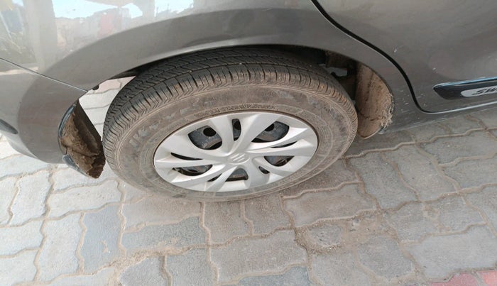 2020 Maruti Swift VXI, Petrol, Manual, 72,301 km, tyre