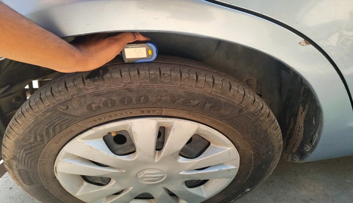 2013 Maruti Swift Dzire VXI, Petrol, Manual, 1,13,299 km, tyre