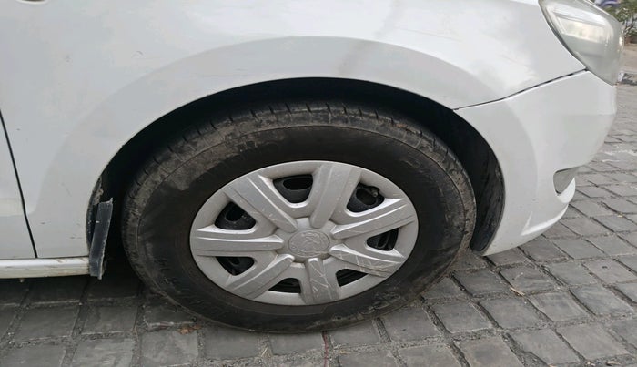 2012 Skoda Rapid 1.6 MPI ACTIVE, Petrol, Manual, 38,729 km, tyre