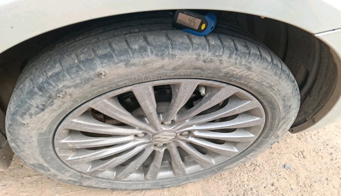 2017 Maruti Ciaz ALPHA 1.4 PETROL, Petrol, Manual, 23,163 km, tyre