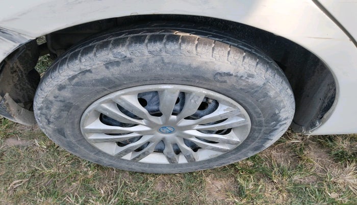 2012 Maruti Swift VDI, Diesel, Manual, 1,16,198 km, tyre