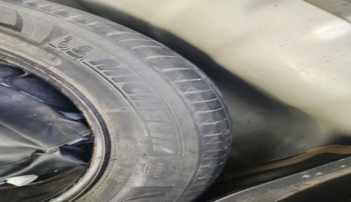 2016 Hyundai Elite i20 ASTA 1.2, Petrol, Manual, 69,153 km, tyre