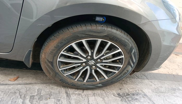 2022 Maruti Dzire ZXI Plus AMT, Petrol, Automatic, 29,592 km, tyre