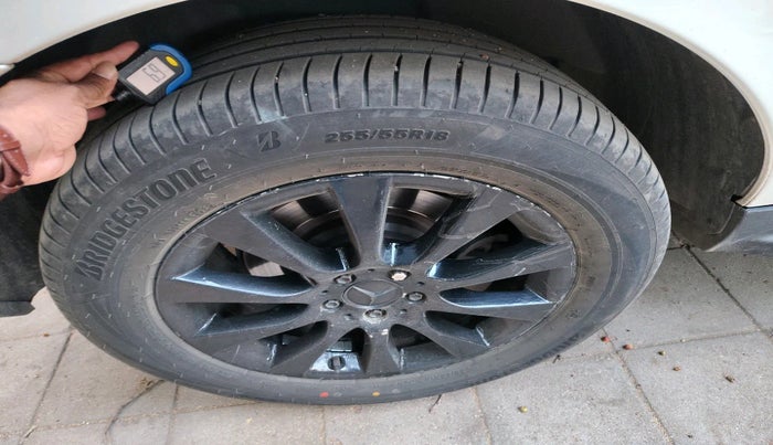 2012 Mercedes Benz Ml Class 250 CDI, Diesel, Automatic, 1,12,633 km, tyre