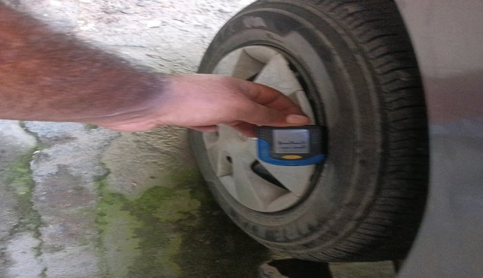 2013 Maruti A Star VXI, Petrol, Manual, 77,944 km, tyre