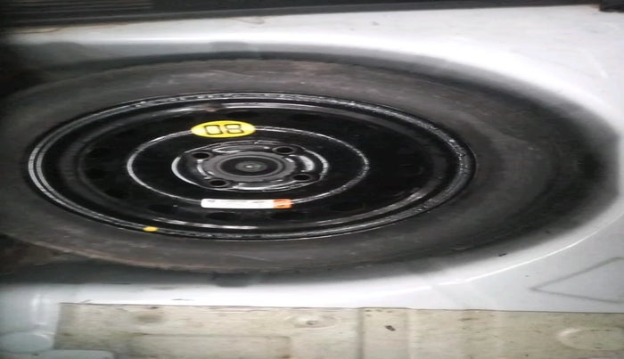 2020 Ford FREESTYLE FLAIR EDITION 1.2 PETROL, Petrol, Manual, 92,637 km, tyre