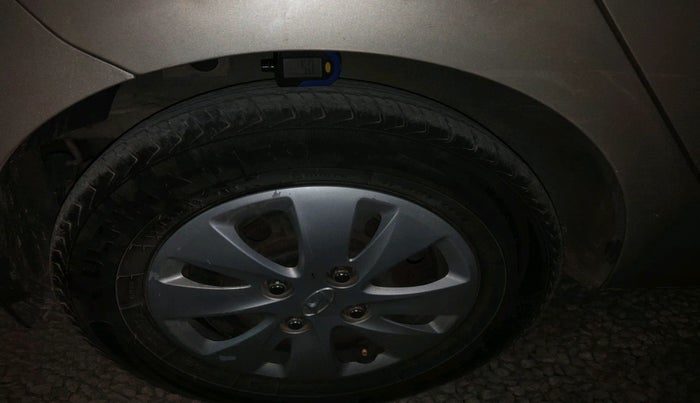 2012 Hyundai i10 SPORTZ 1.2, Petrol, Manual, 50,161 km, tyre