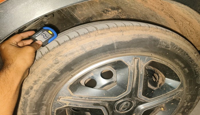 2019 Tata NEXON XT PETROL, Petrol, Manual, 45,144 km, tyre