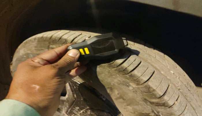 2022 Tata PUNCH ACCOMPLISHED MT, Petrol, Manual, 9,655 km, tyre