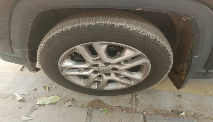 2018 Jeep Compass LIMITED 2.0 DIESEL, Diesel, Manual, 1,90,890 km, tyre