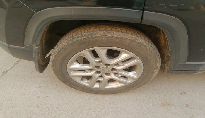 2018 Jeep Compass LIMITED 2.0 DIESEL, Diesel, Manual, 1,90,890 km, tyre